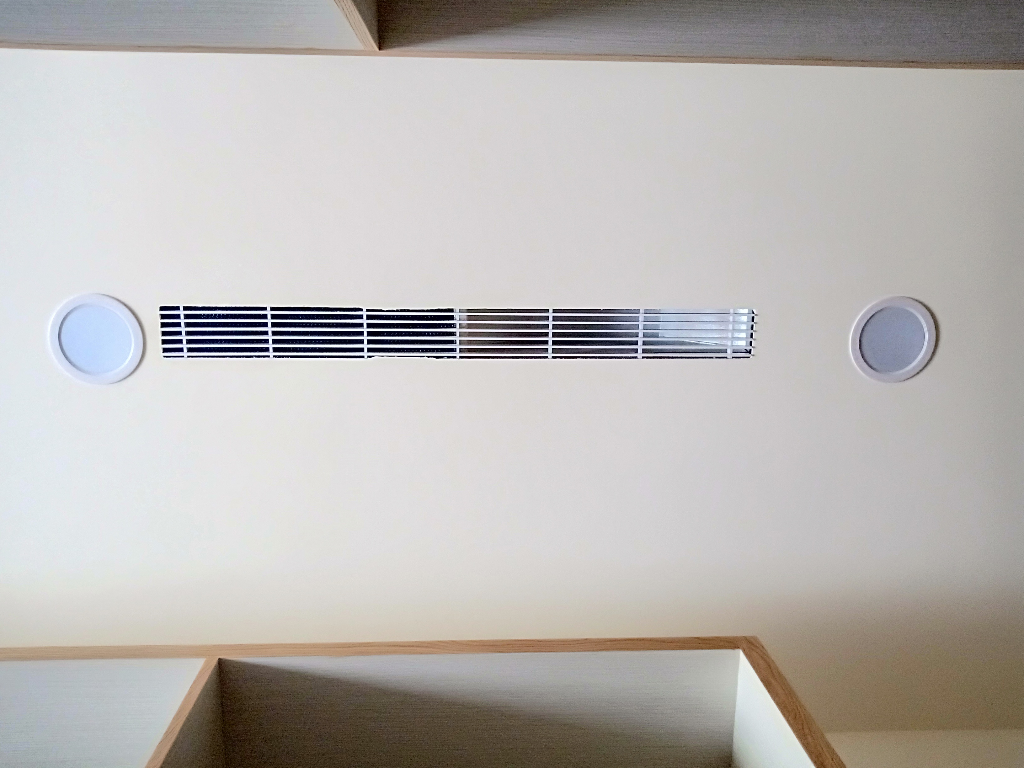 20-2F主臥室(更衣室)出風口