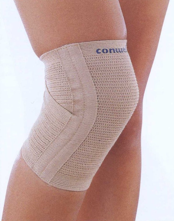 後交叉式支撐條護膝