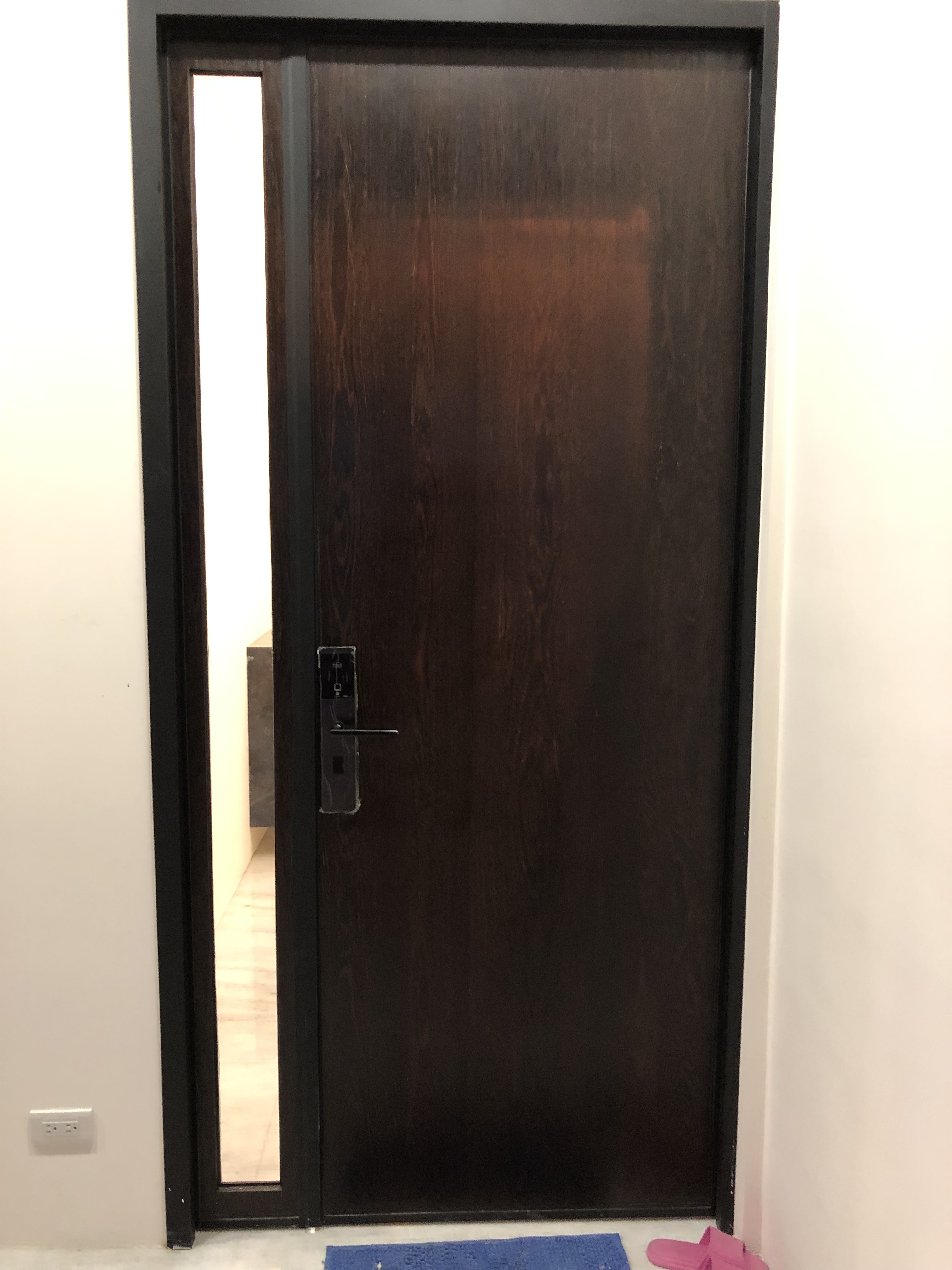 高雄電子鎖、指紋鎖、密碼鎖、高雄感應鎖、高雄配鎖、高雄電子鎖推薦、電子鎖安裝