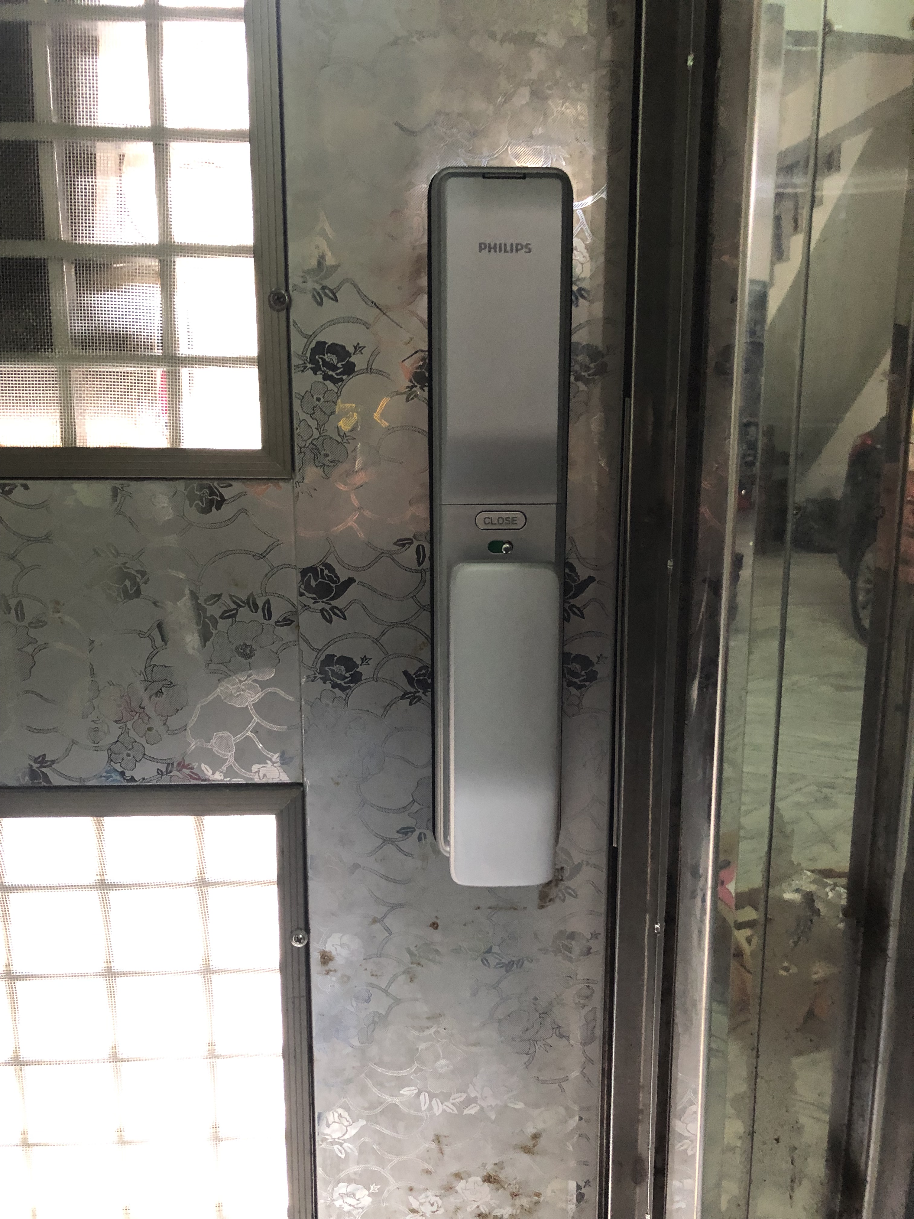 高雄電子鎖、指紋鎖、密碼鎖、高雄感應鎖、高雄配鎖、高雄電子鎖推薦、電子鎖安裝