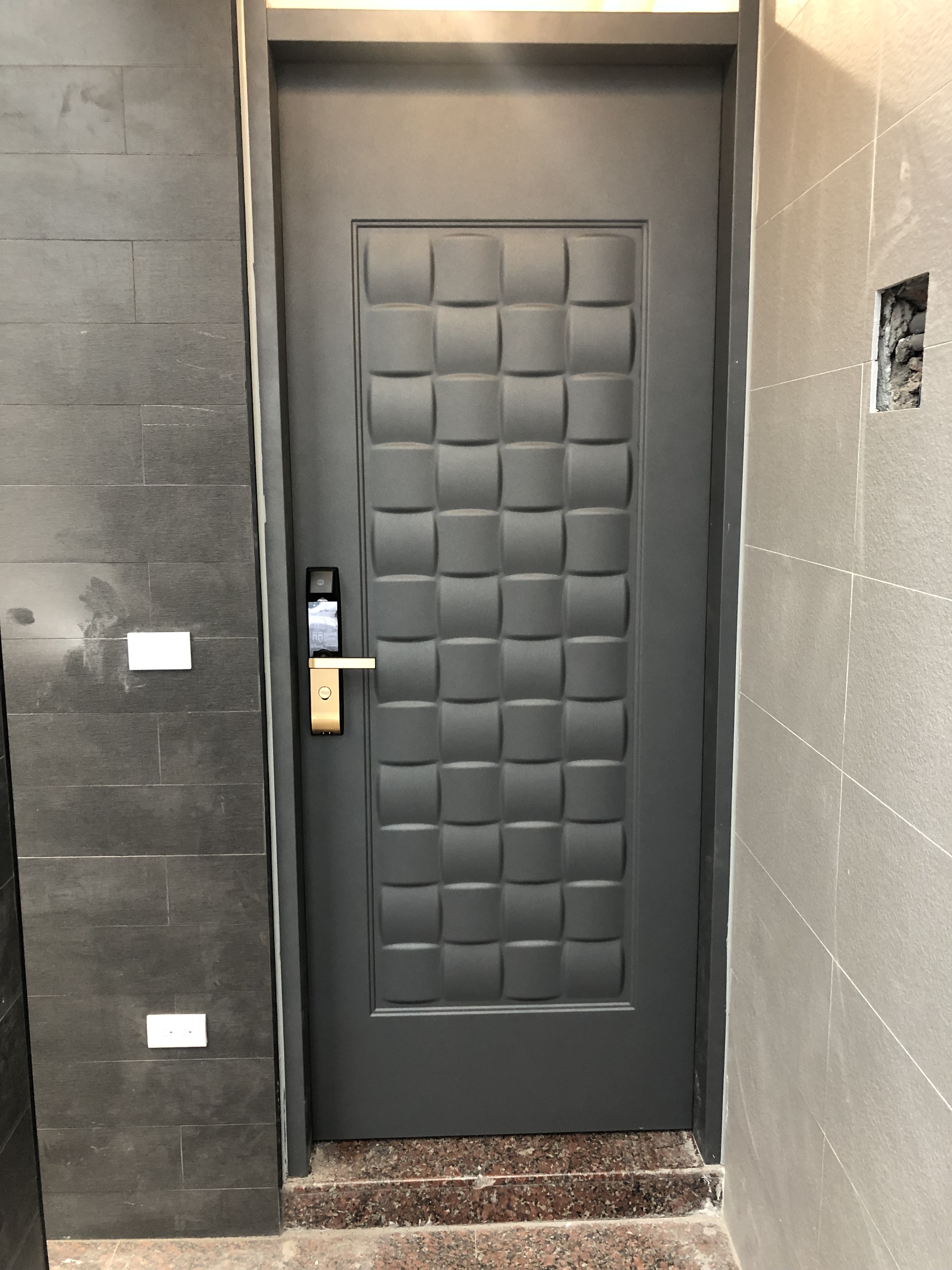 高雄電子鎖、指紋鎖、密碼鎖、高雄感應鎖、高雄配鎖、高雄電子鎖推薦、電子鎖安裝