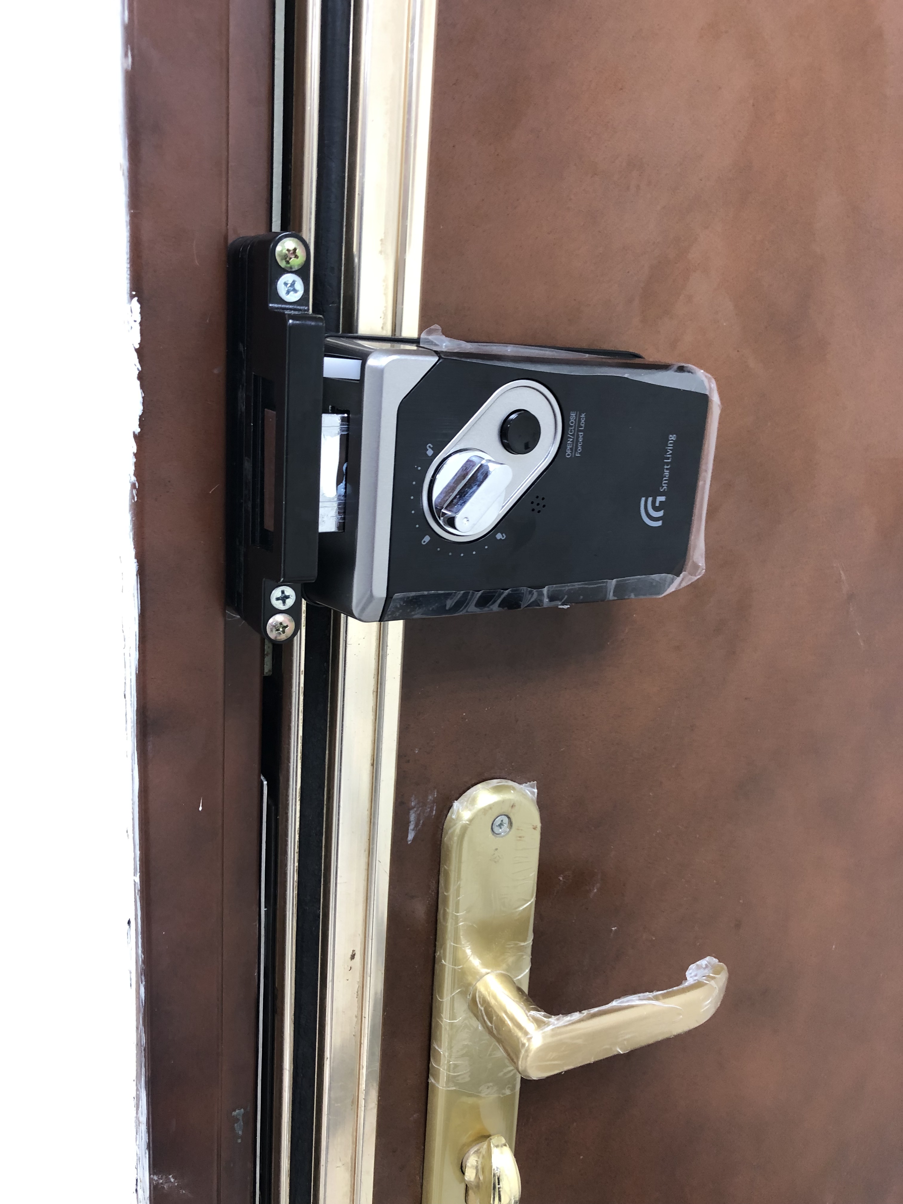 高雄電子鎖、指紋鎖、密碼鎖、高雄感應鎖、高雄配鎖、高雄電子鎖推薦、電子鎖安裝