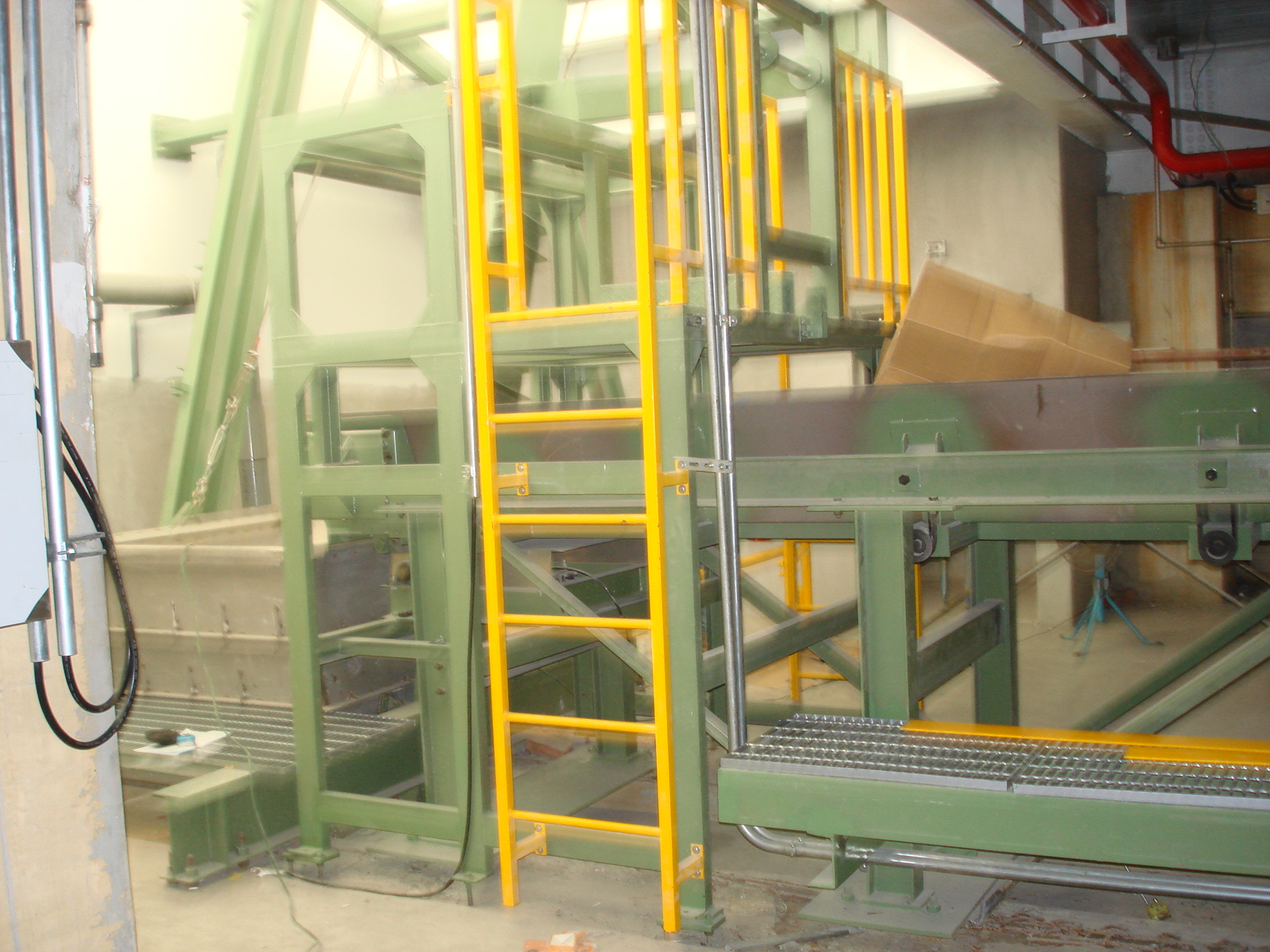 玻璃纖維廢絲輸送道