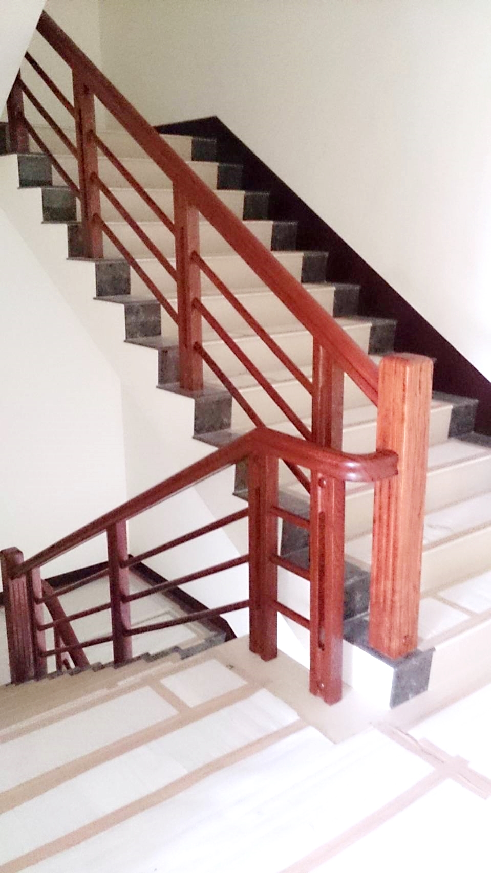 ♖吉信紅木樓梯地板扶手