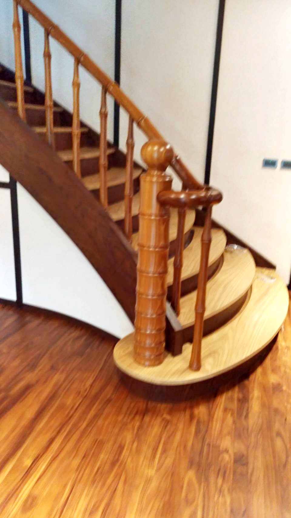 ♖吉信紅木樓梯地板扶手