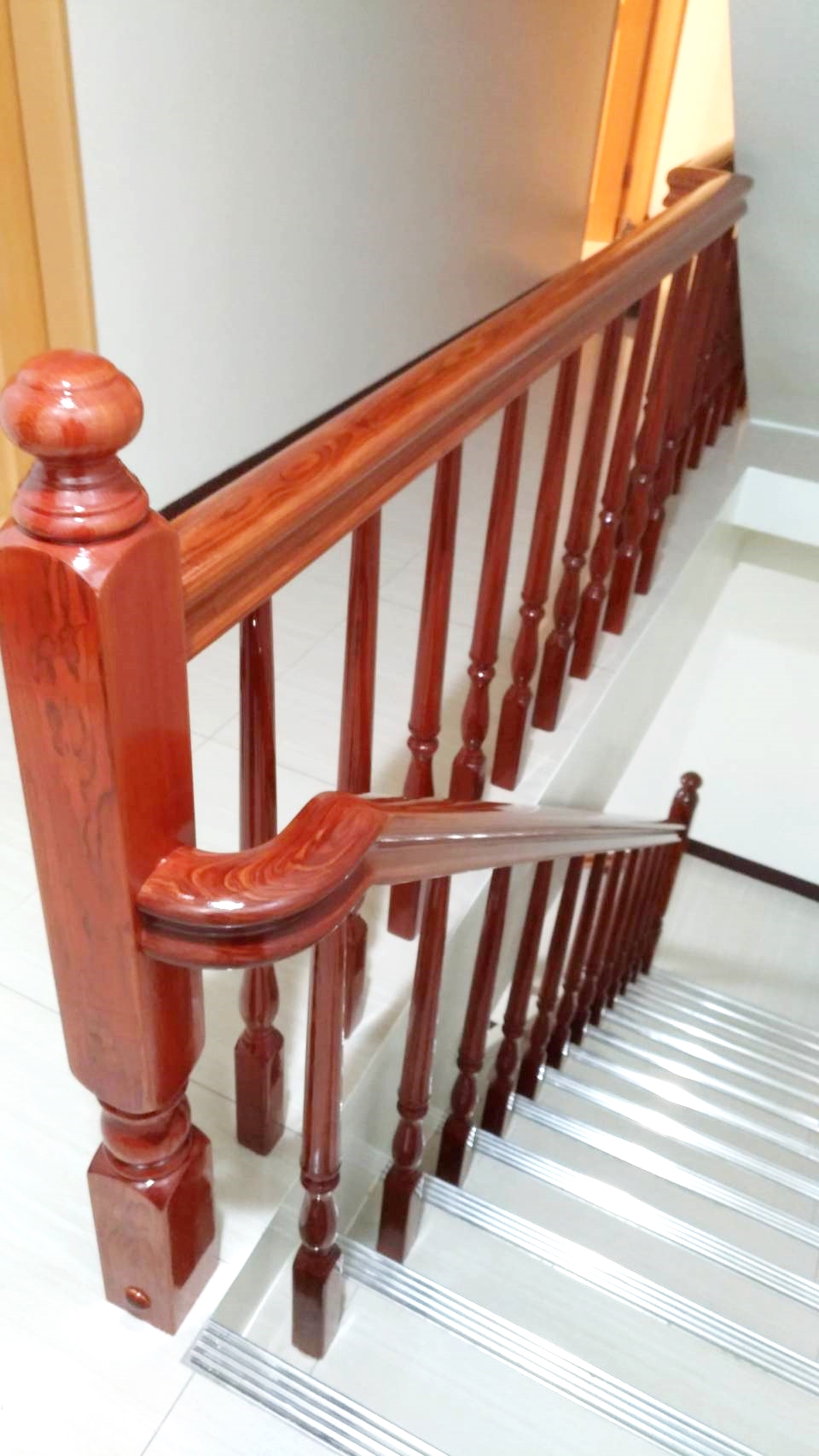 ♖吉信紅木樓梯地板扶手