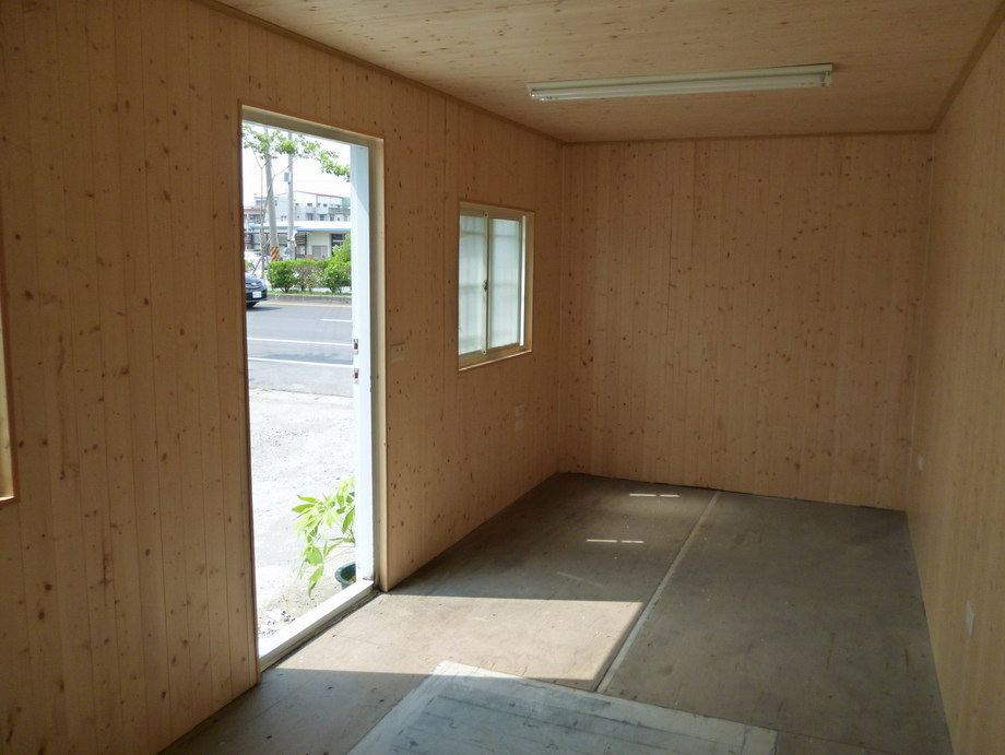 貨櫃屋小套房含廁所