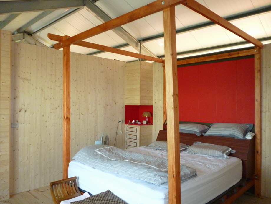 貨櫃屋-溫馨小套房