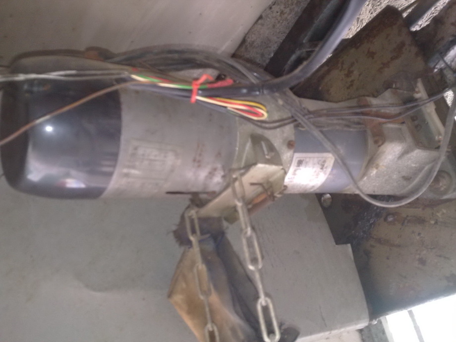 客戶的鐵捲門馬達