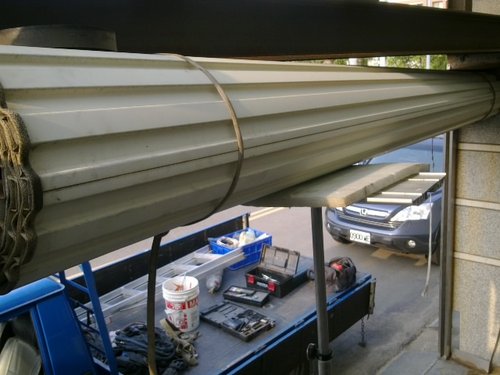 快速捲門馬達安裝如此的費工夫