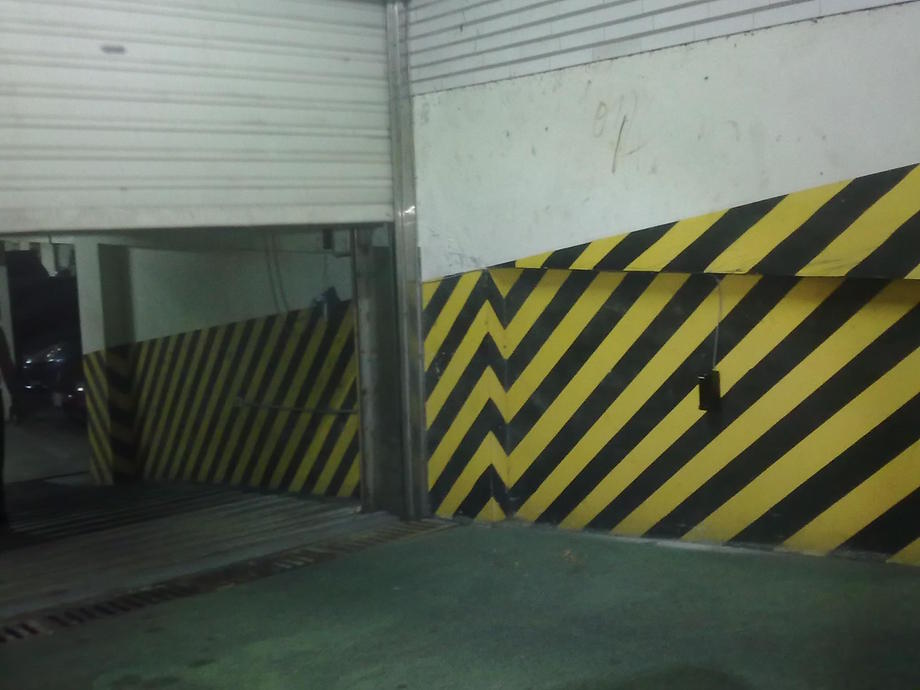 大樓車道捲門紅外線防壓裝置