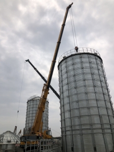 宜和工程行出租各種吊車起重工程承包-搬運起重服務