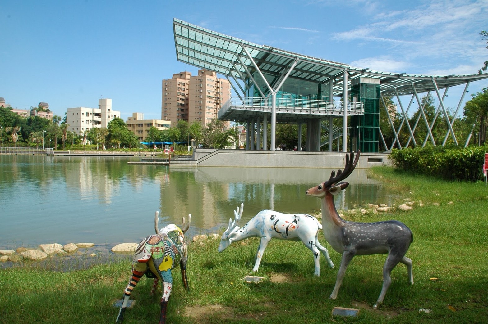 鹿彩繪--frp景觀工程