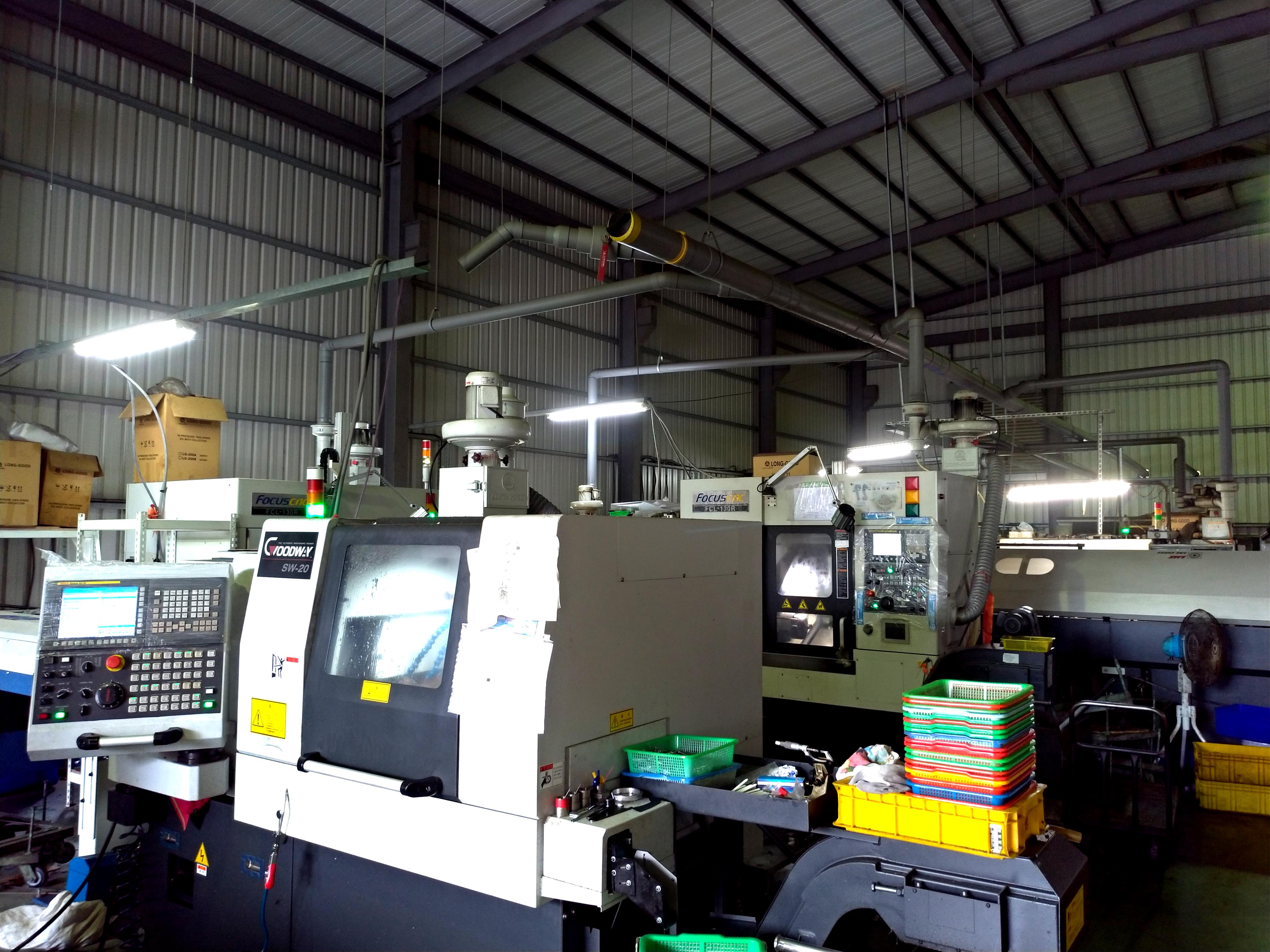 CNC複合自動車床3