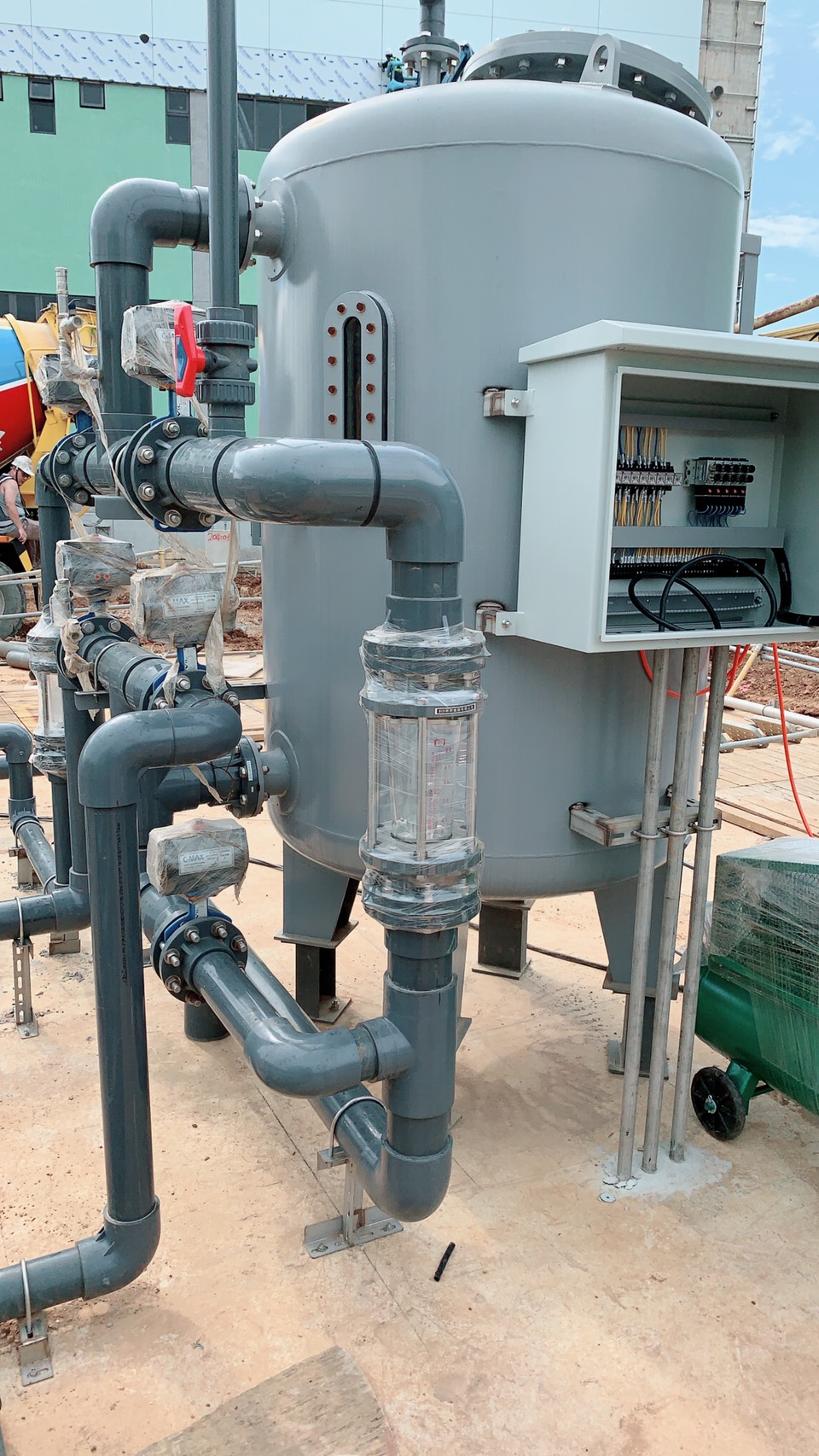 工業配管-淡水輕軌