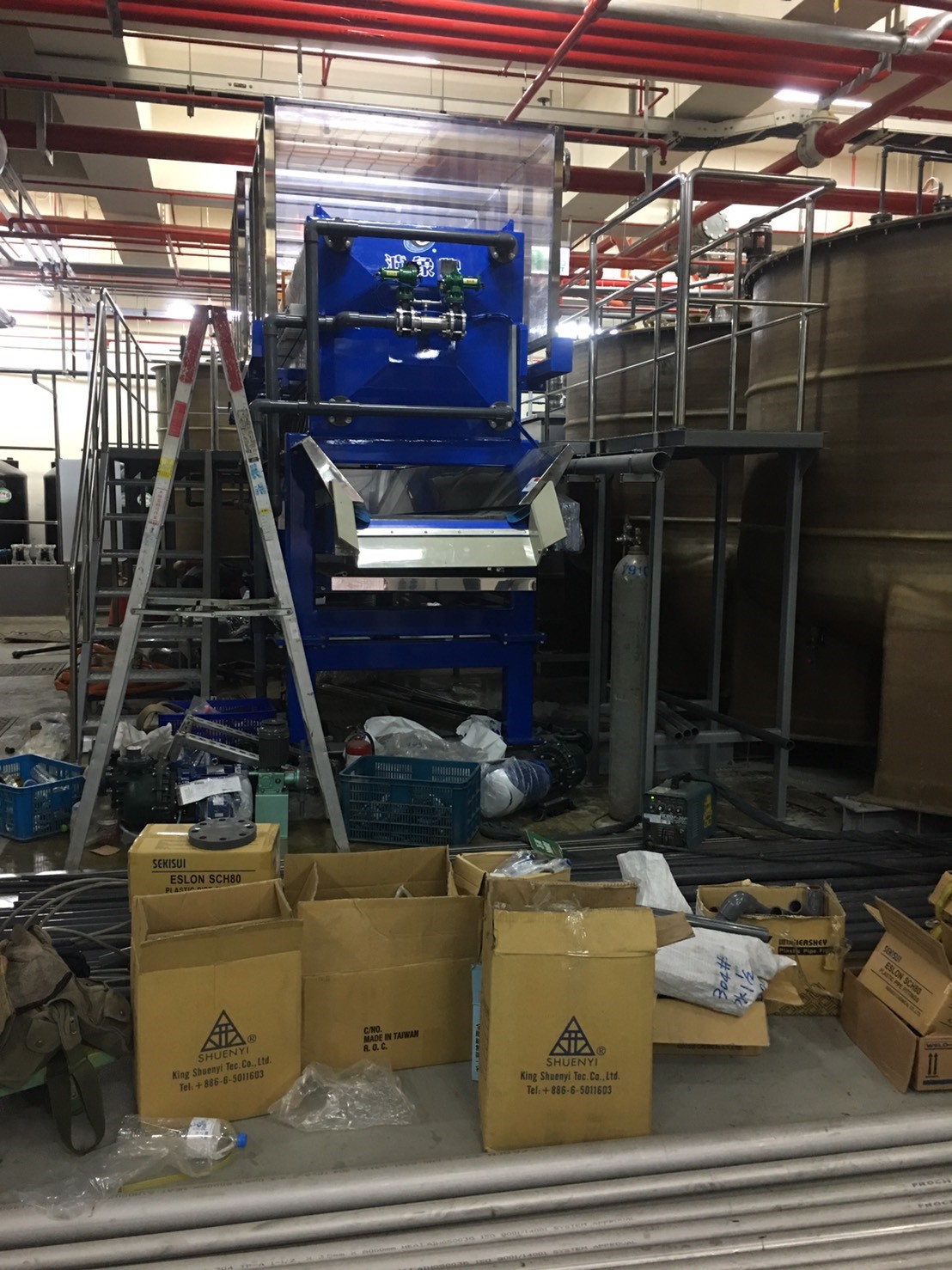 操作平台及欄杆