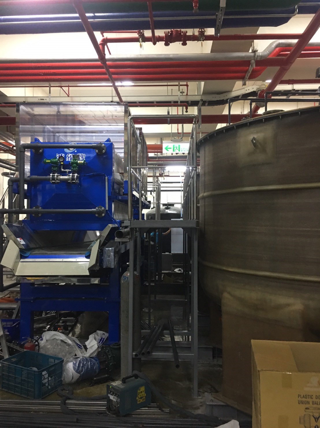 操作平台及欄杆