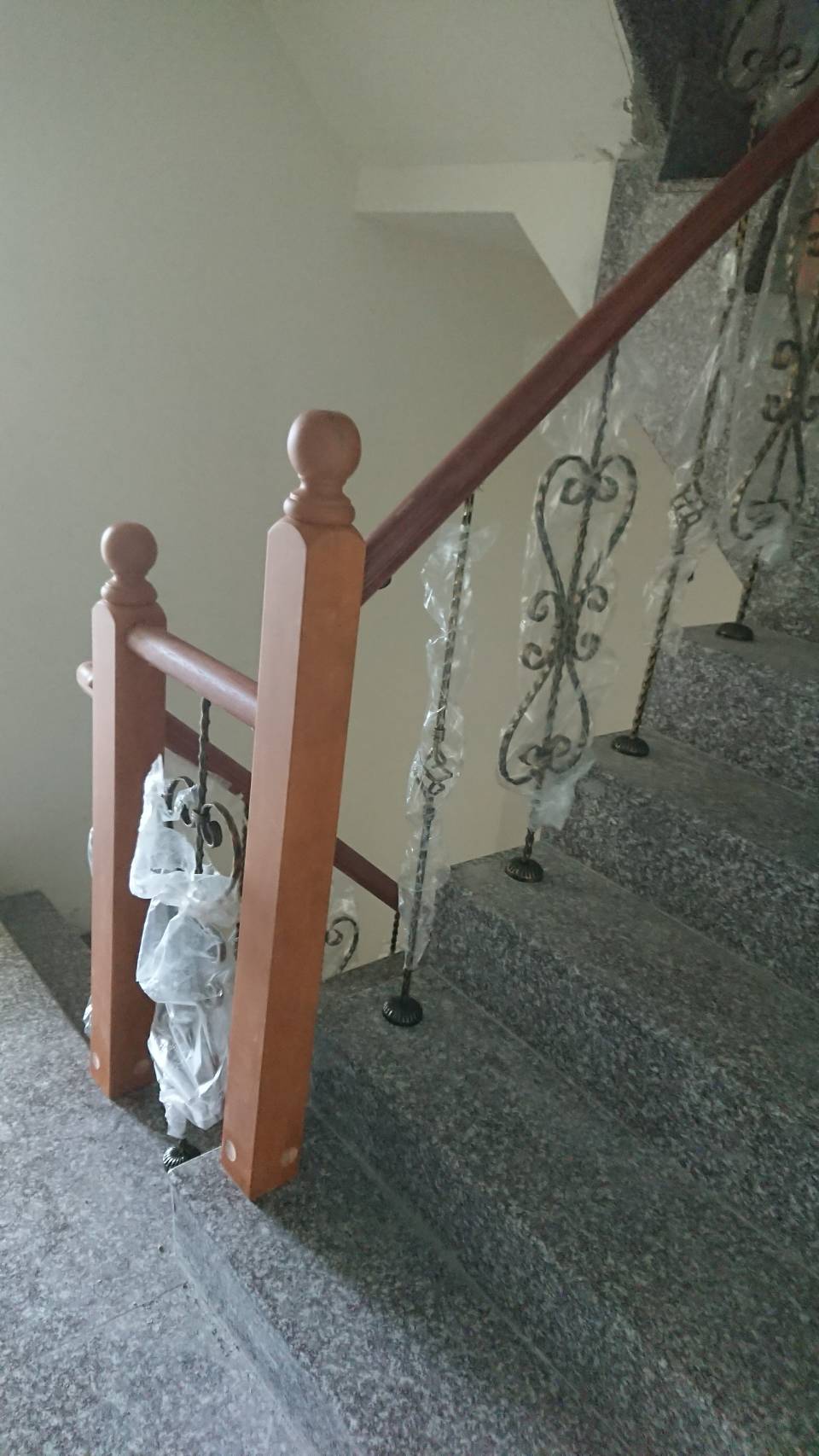 台中樓梯扶手維修