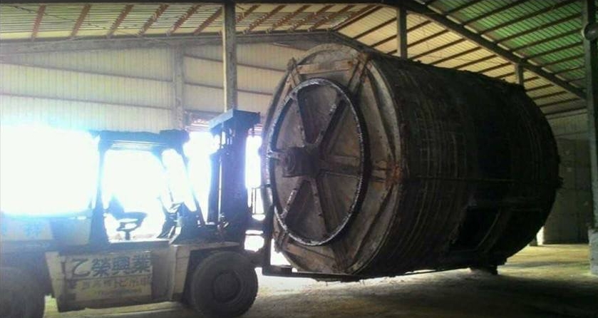 堆高機搬運-牛皮處理廠大鼓搬運工程