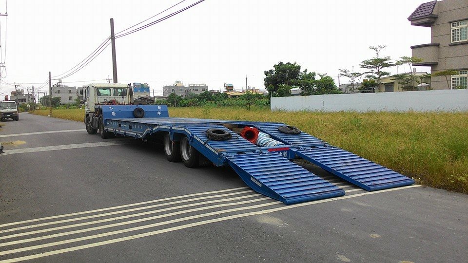 卡車運輸-堆高機載運