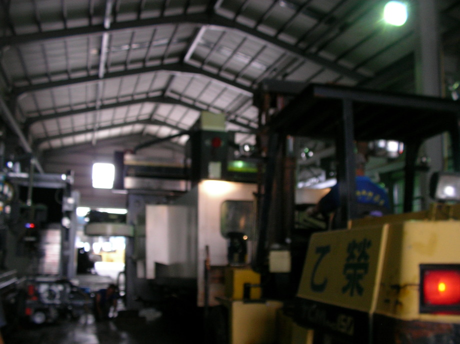 堆高機搬運-30T龍門載名鐵