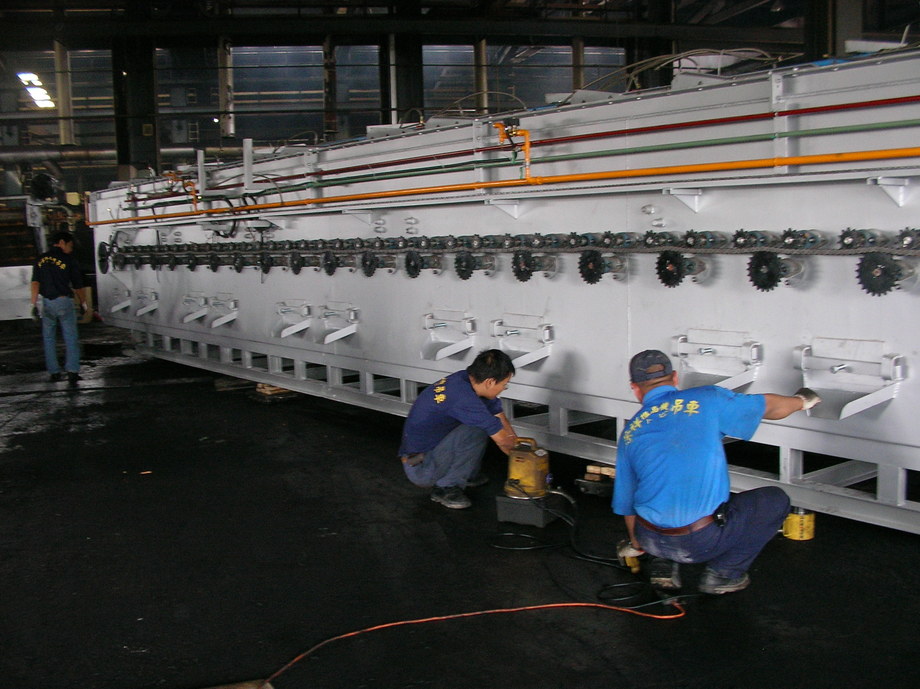 堆高機搬運-熱處理爐