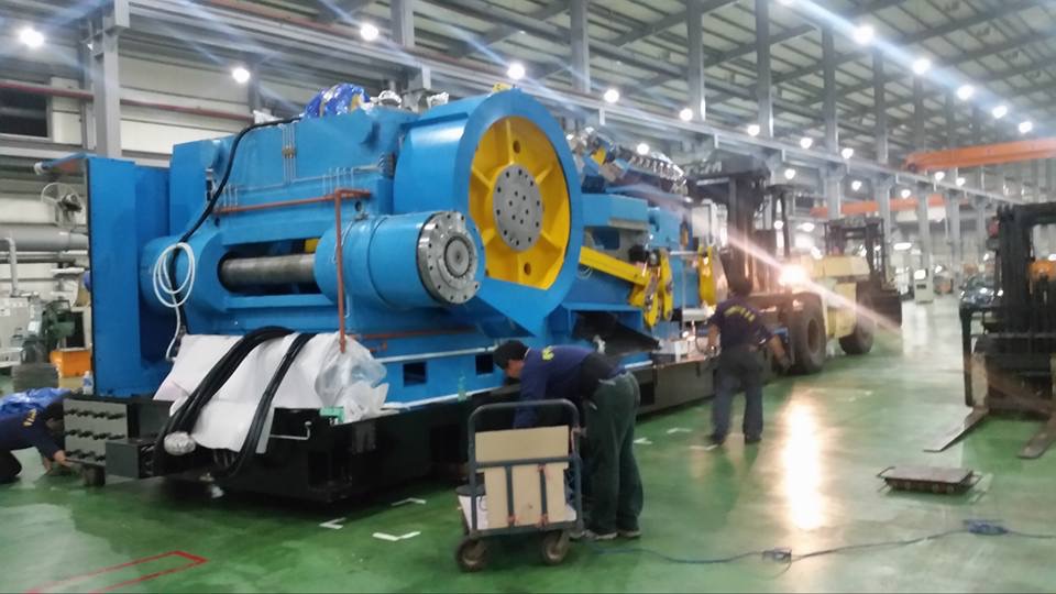 大型堆高機搬遷-135噸機械搬運工程