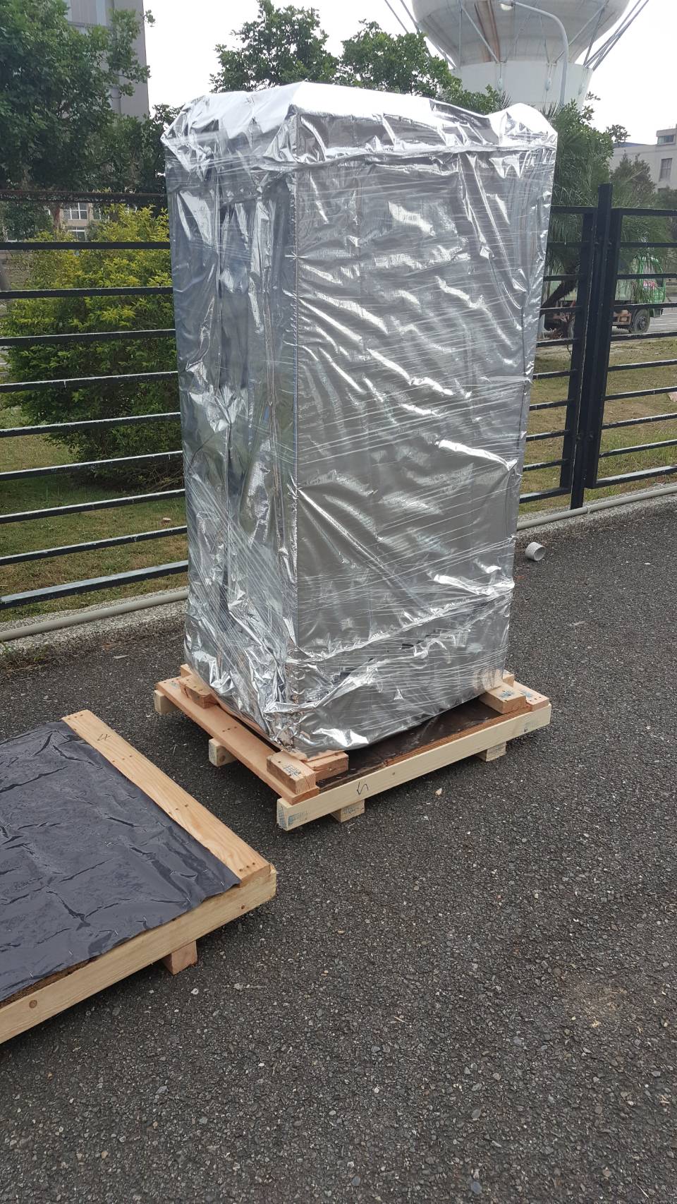 鍍膜機真空包裝釘箱裝櫃工程&nbsp;