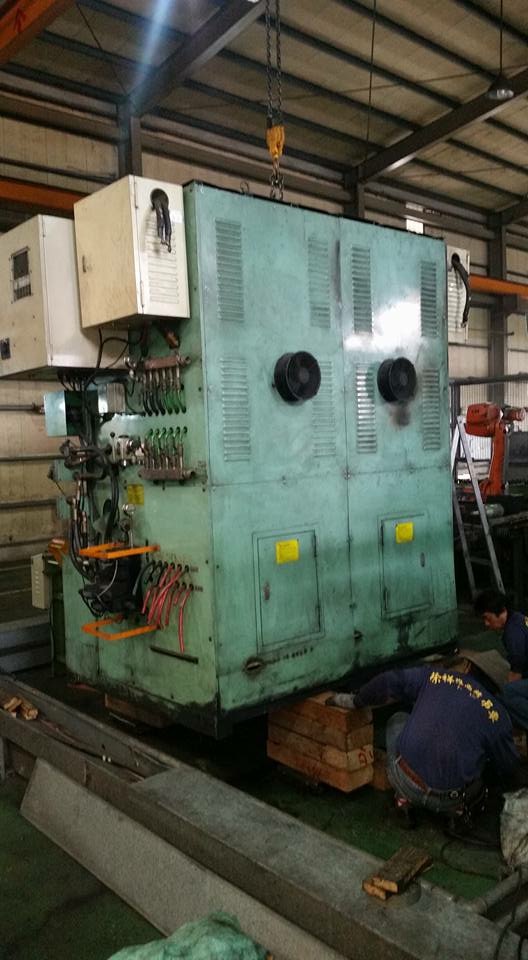 吊車起重機搬運-大型機器搬運遷移定位