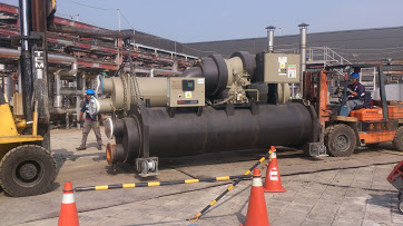 堆高機搬運-住華科技頂樓冰水機搬運工程