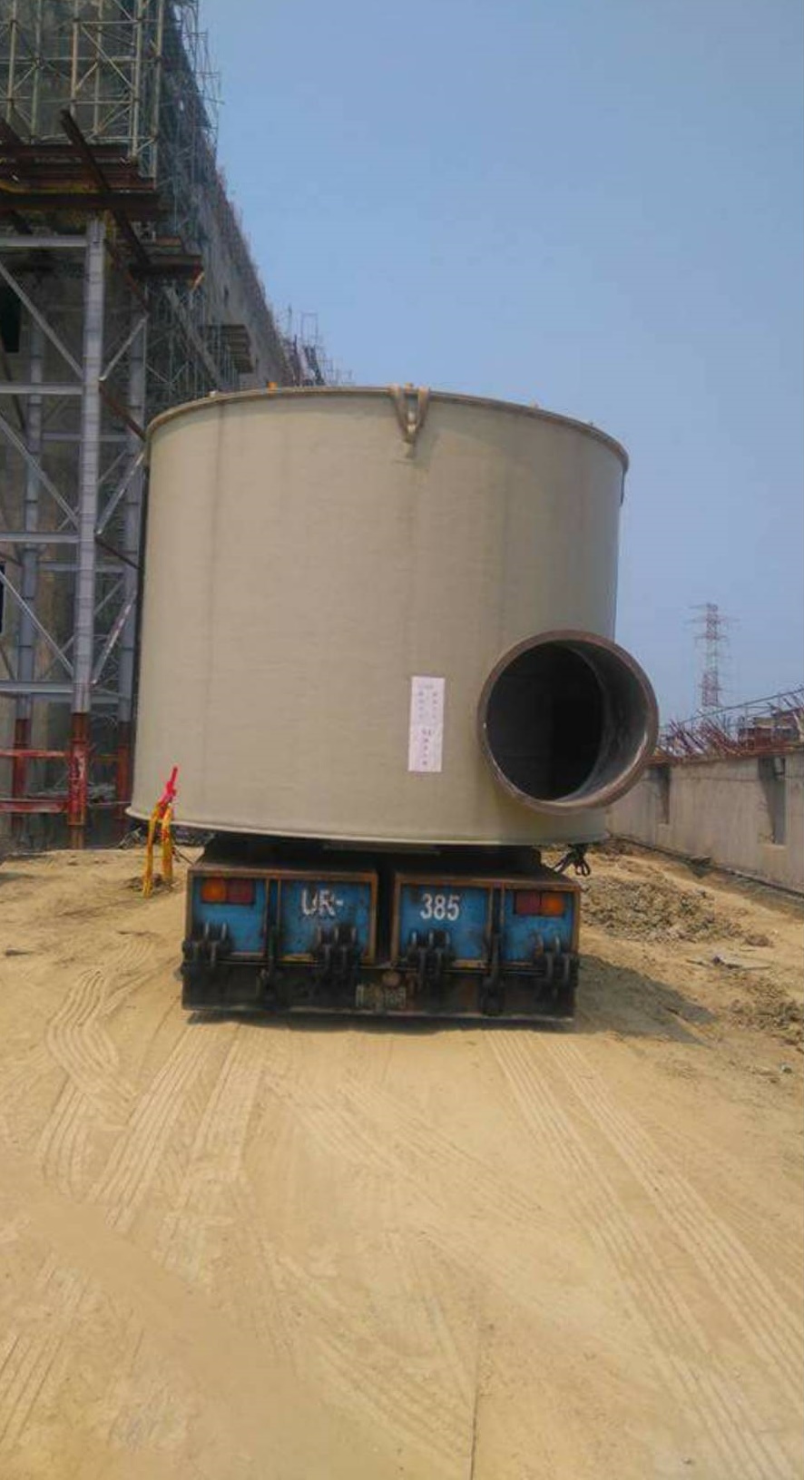 吊車起重吊掛-腳路很差之特殊吊掛搬運工程&nbsp;