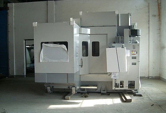 堆高機搬運-CNC精密機械搬運