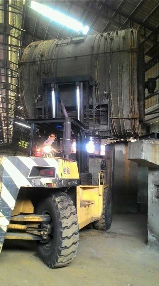 堆高機搬運-牛皮處理廠大鼓搬運工程