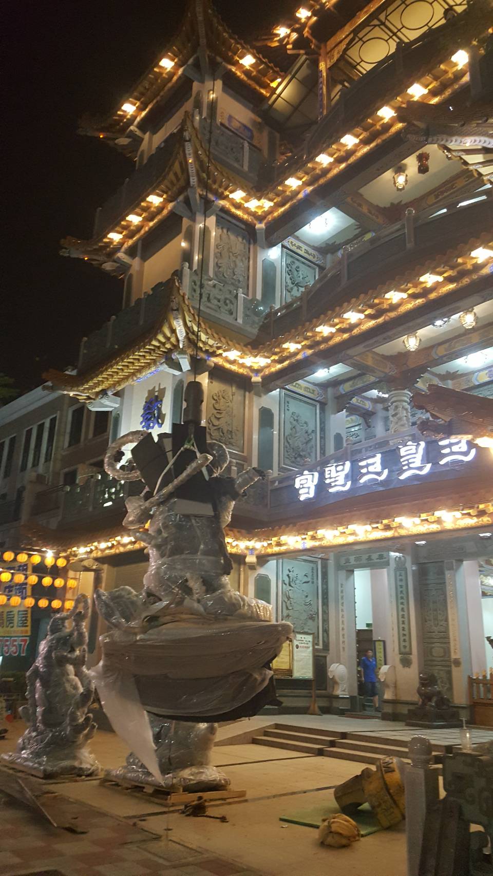 吊車起重吊掛-高難度神像吊掛安座工程&nbsp;