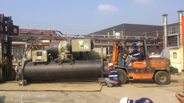 堆高機搬運-住華科技頂樓冰水機搬運工程