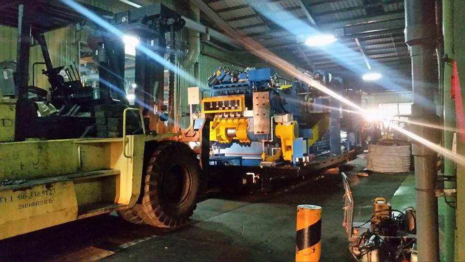 大型堆高機搬遷-135噸機械搬運工程