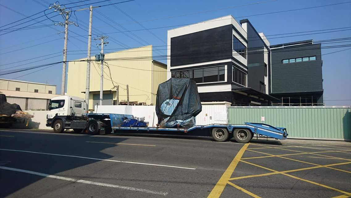 拖板車運送-各式超高機械載運