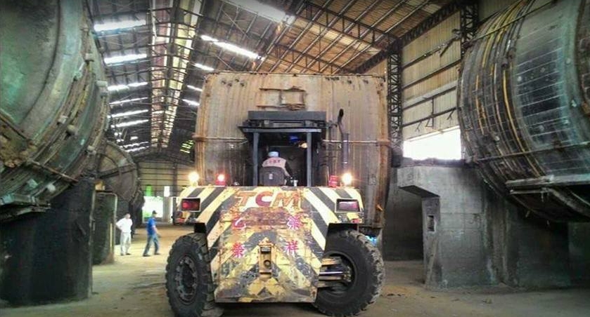 堆高機搬運-牛皮處理廠大鼓搬運工程