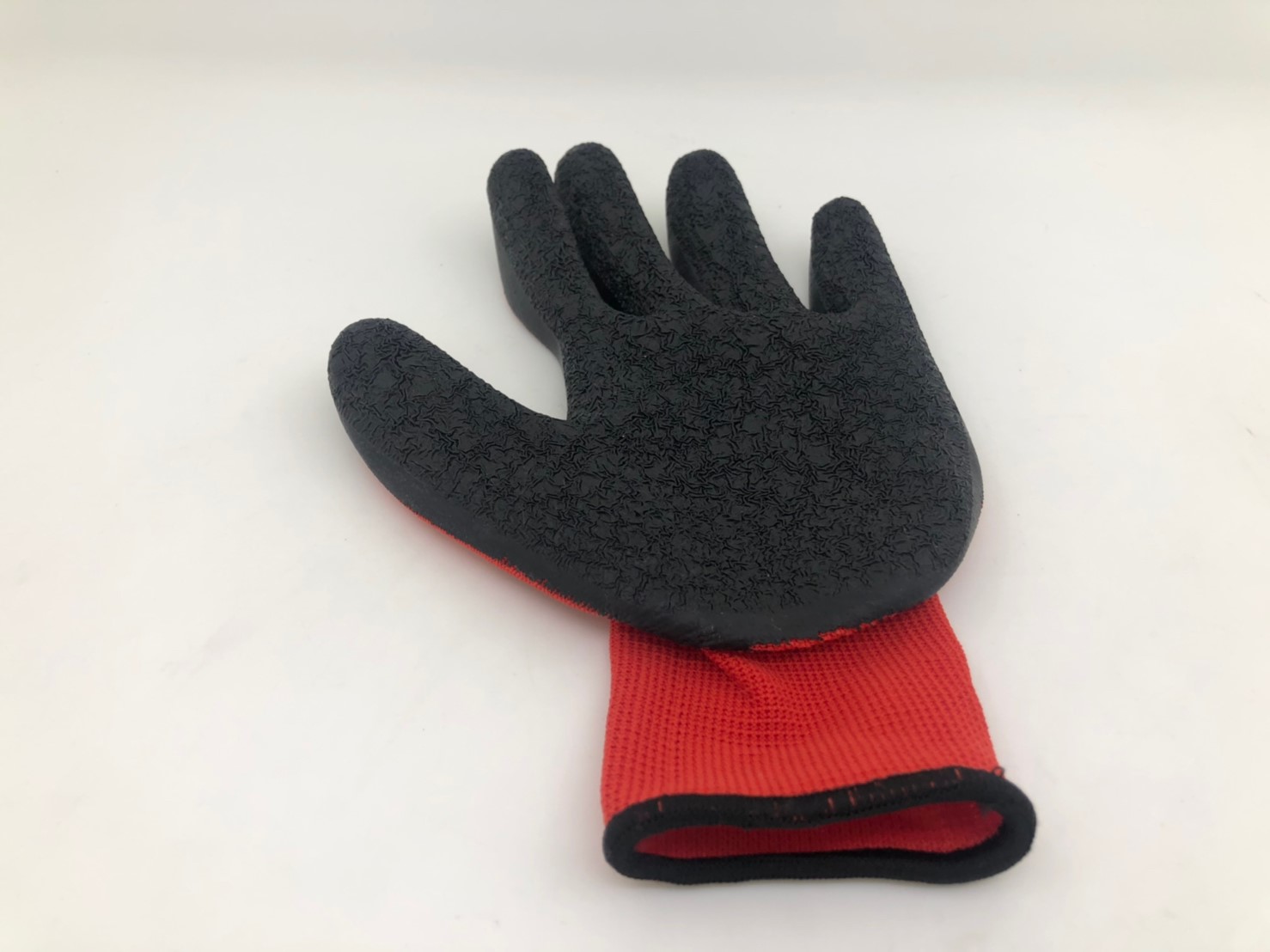 沾乳膠皺褶手套&nbsp;