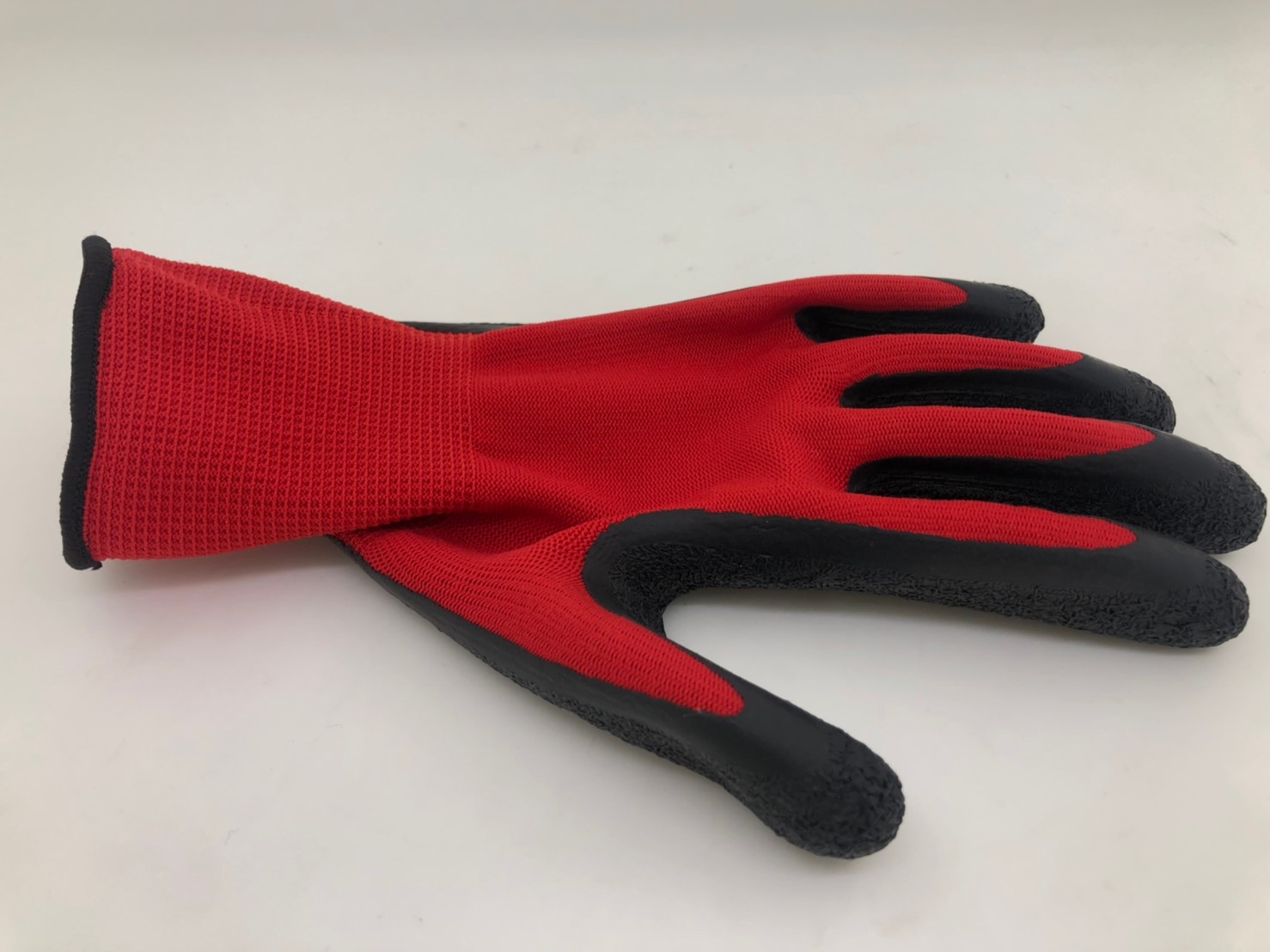 沾乳膠皺褶手套&nbsp;