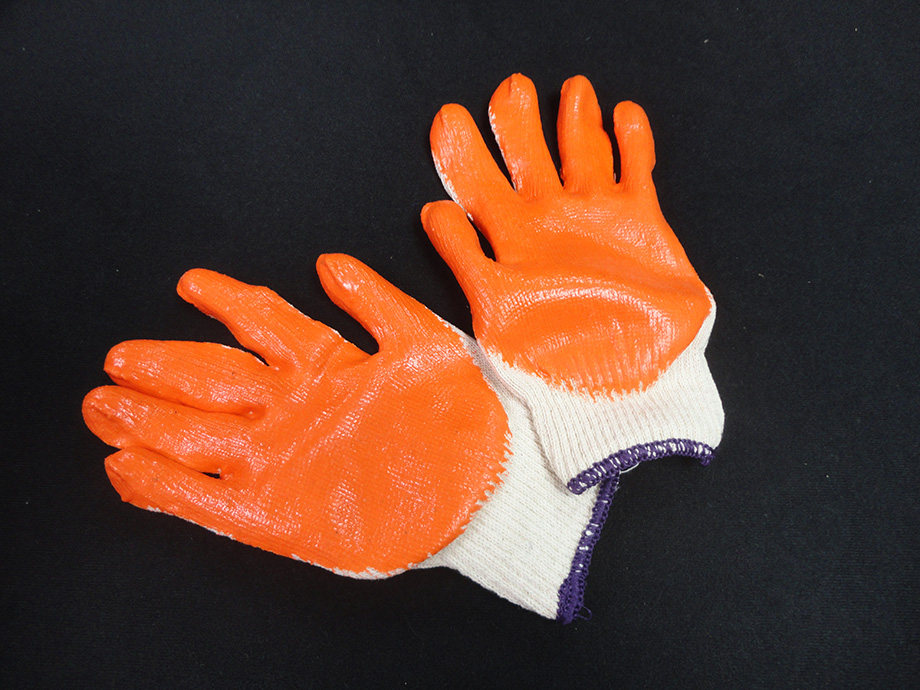 沾膠手套