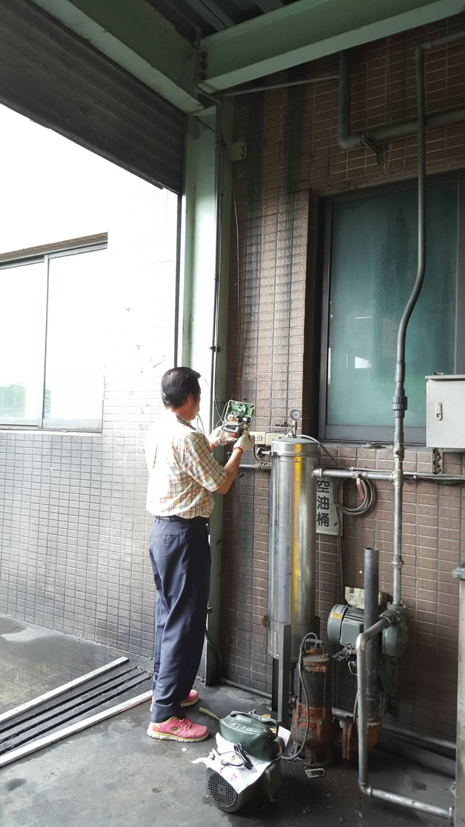 快速捲門微電腦控制箱維修