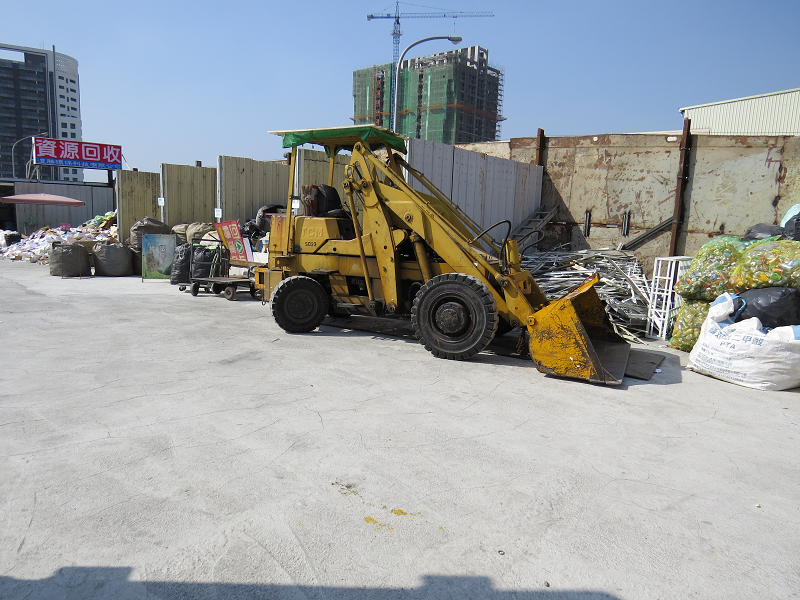 廢棄物處理機具清運