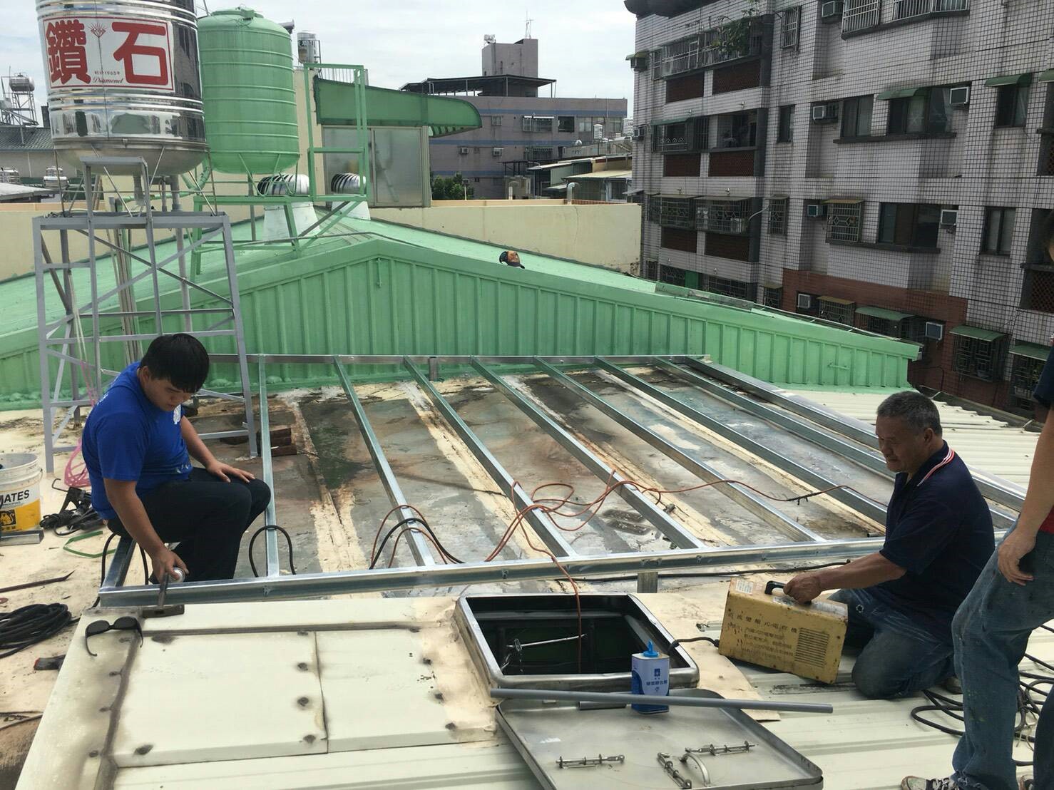 屏東晉祿不鏽鋼水塔-水塔施工與加壓機實例