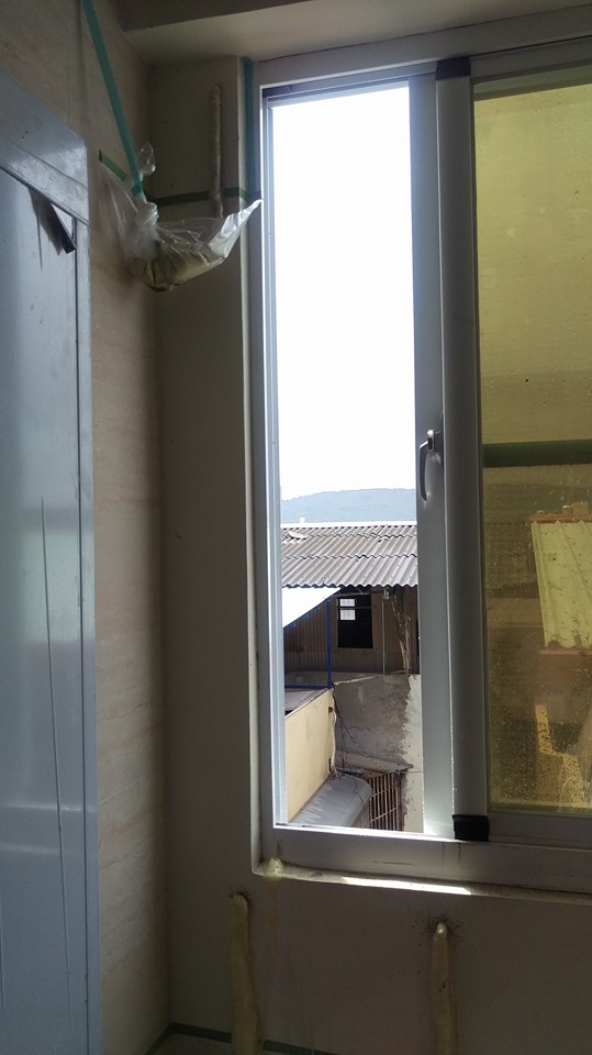 高雄後昌路六樓透天從一樓到六樓窗戶樓梯間抓漏