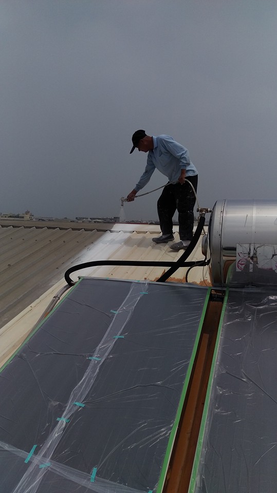 怡安路一段鐵皮屋頂隔熱