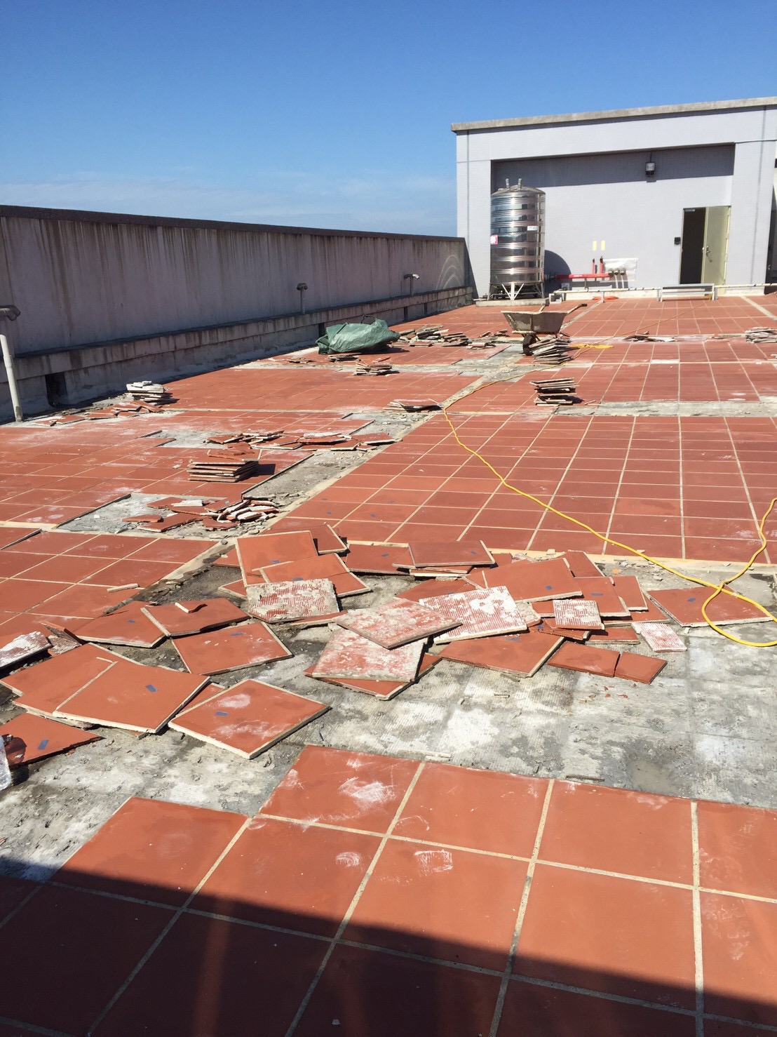 斗六頂樓瓷磚修理工程