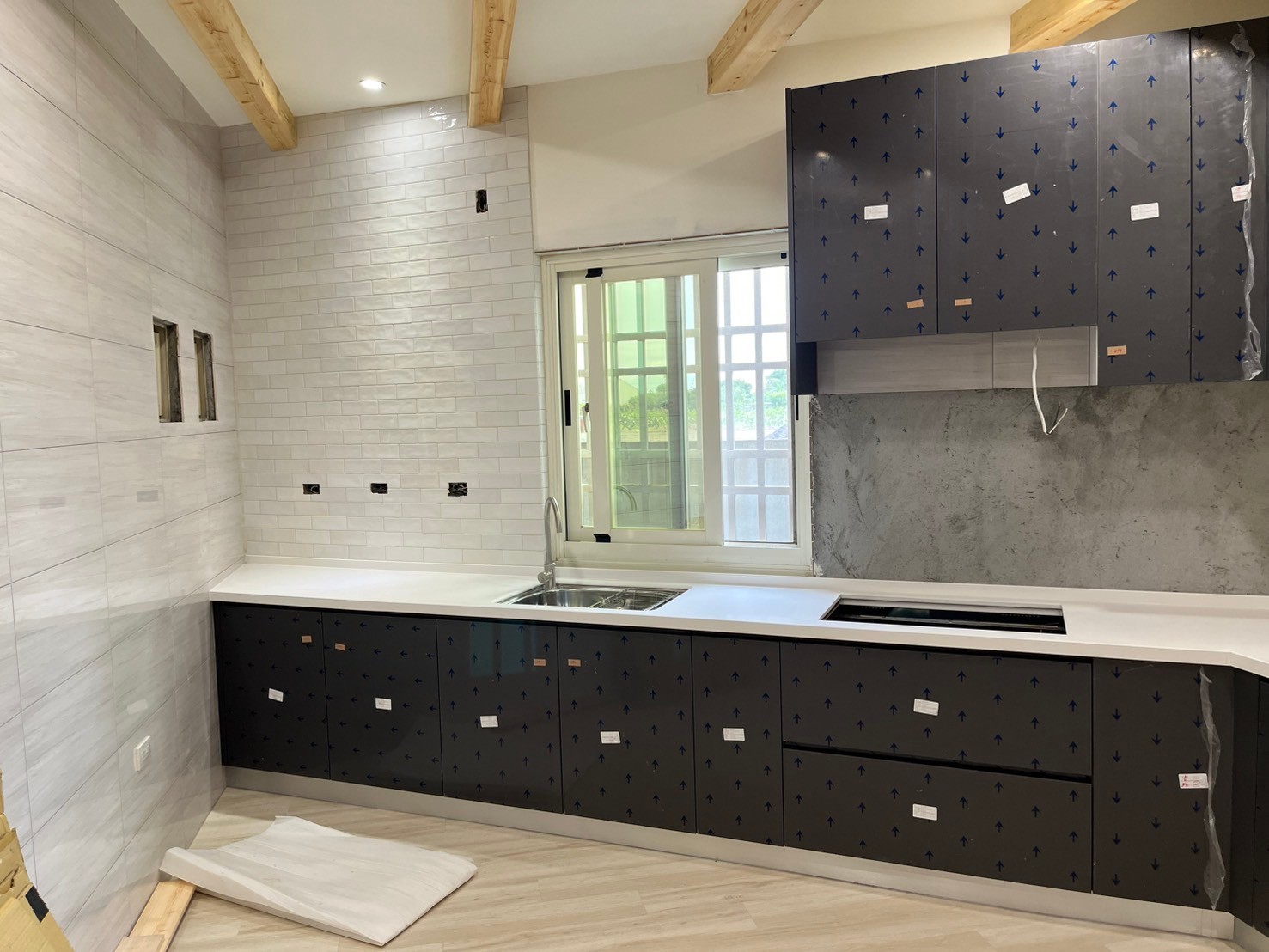 昆峰土水、防水工程-油漆工程