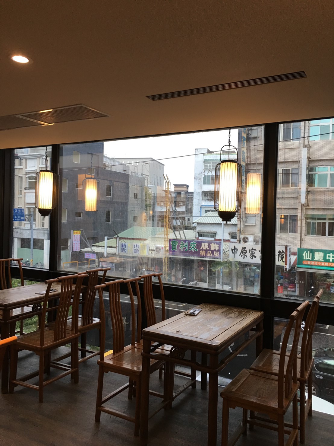 店鋪隔熱紙施工