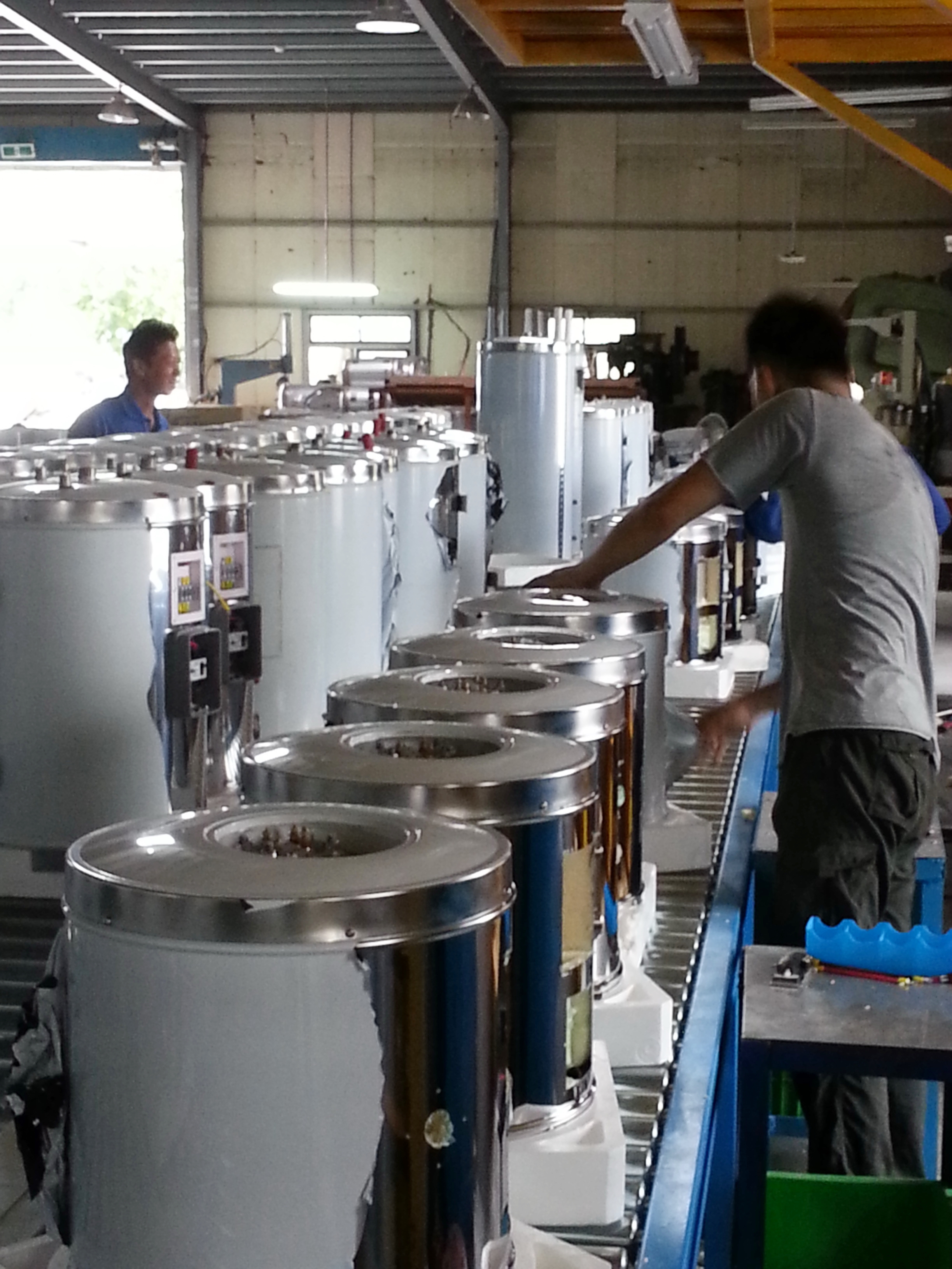森林工業-電熱水器製程